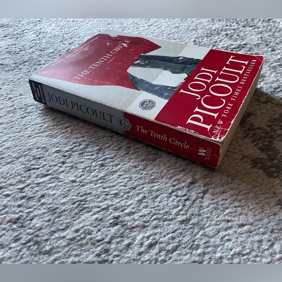 {The Tenth Circle} A Novel by Jodi Picoult (Paperback) - Picture 2 of 5
